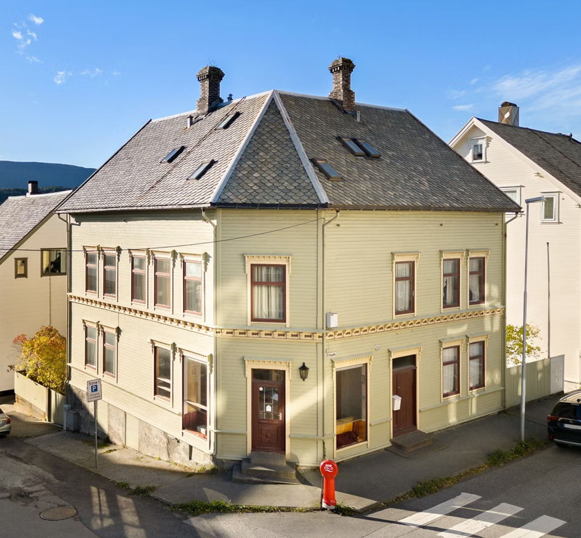 ÅLESUND SENTRUM – FERDIG REGULERT HEL BYGÅRD - 8 LEILIGHETER MED STORT VERDIPOTENSIAL VURDERES SOLGT