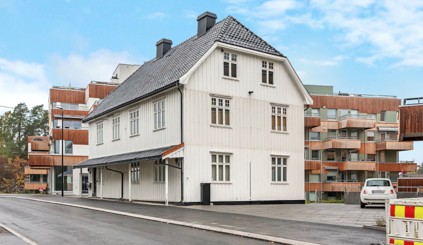 Betydelig ombygd bygård med 4 leiligheter og næringslokale på gateplan. – bilde 3