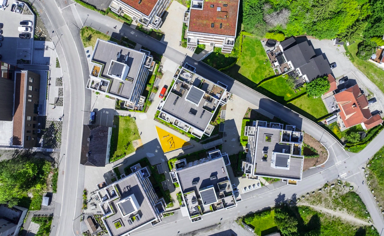 Betydelig ombygd bygård med 4 leiligheter og næringslokale på gateplan. – bilde 13