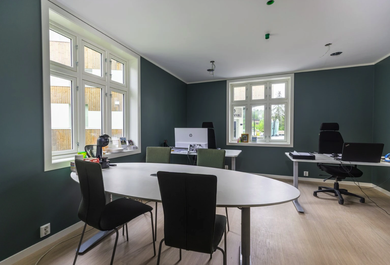 Betydelig ombygd bygård med 4 leiligheter og næringslokale på gateplan. – bilde 14