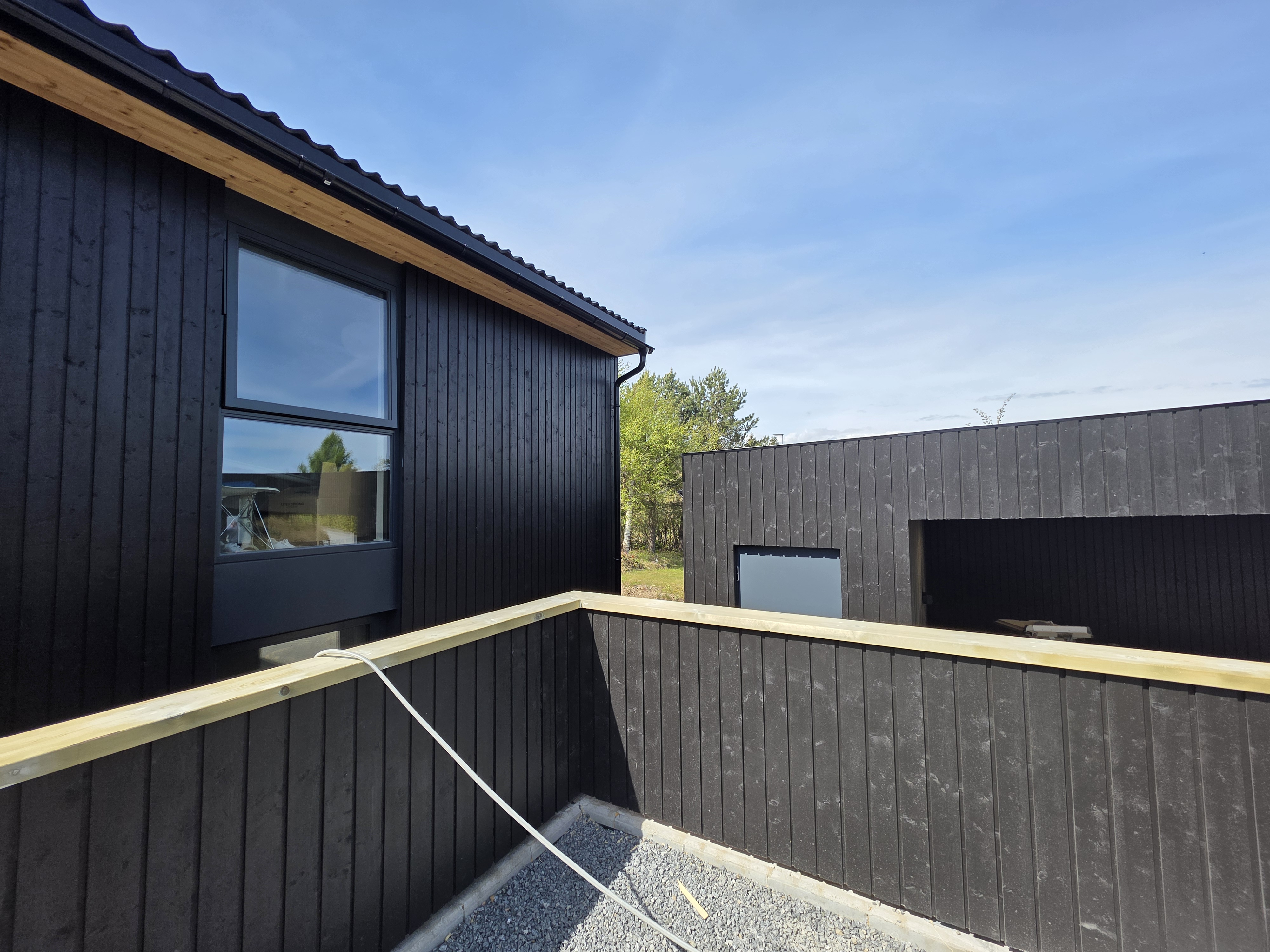 Stor totalrenovert enebolig med 3 boenheter hvorav 2 boenheter er utleide (36 000kr/mnd) – bilde 29