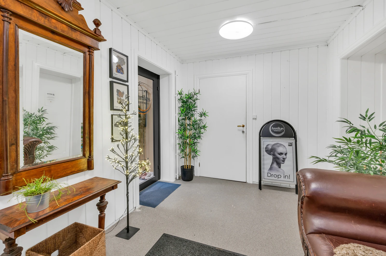 Drøbak sentrum – 2 næringslokaler ved Torget. Meget gode eksponering i 1.etasje. 4 parkeringsplasser. – bilde 8