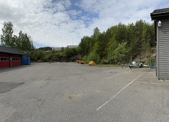 Attraktiv næringseiendom (5.943kvm) med kombinasjonsbygg, 8 utleieenheter og stort uteareal.på Trøngsla - Flekkefjord. – bilde 12