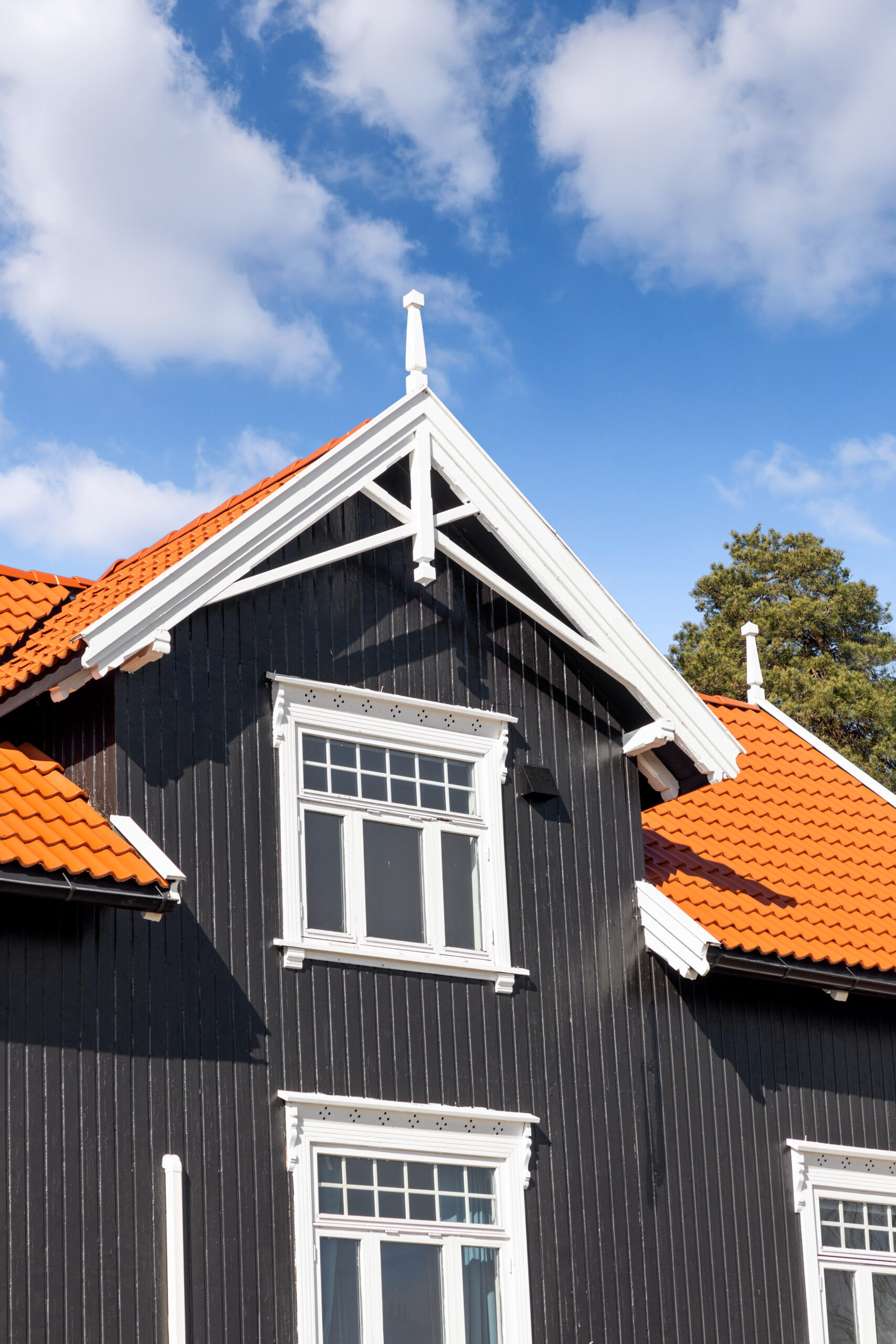 Bolig sentralt på Eik med 7 soverom – bilde 4