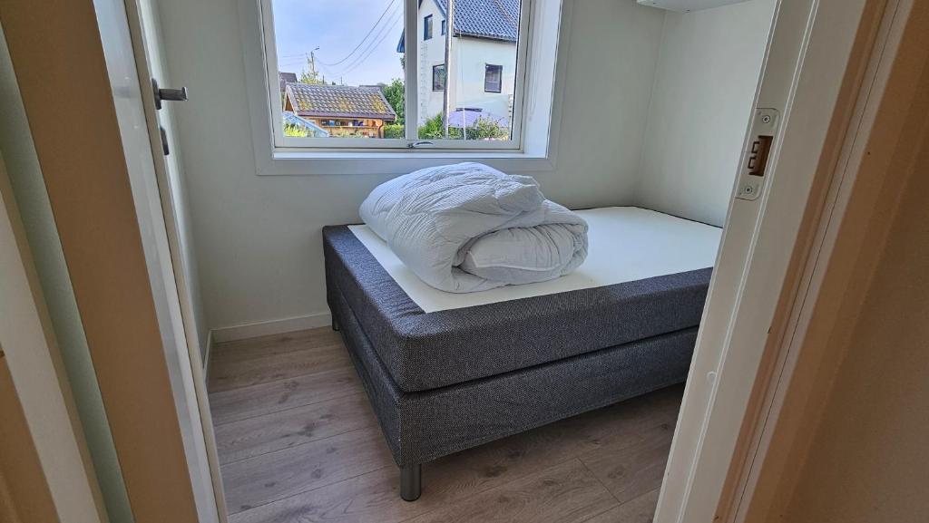 Del av tomannsbolig med utleiedel! Mange muligheter (langtidsleie, airbnb etc) – bilde 4