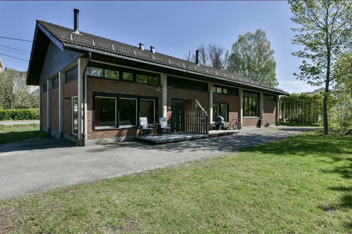 Kombinasjons eiendom med store muligheter med stor tomt – bilde 1