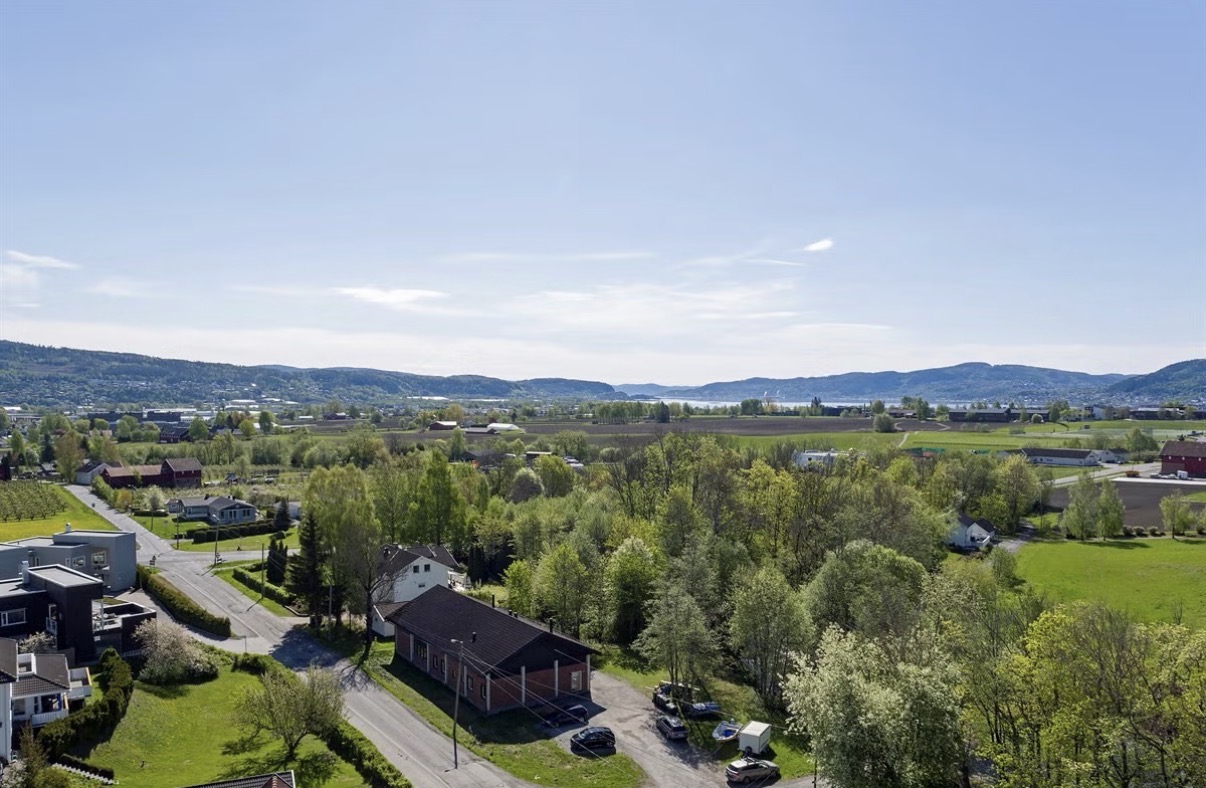 Kombinasjons eiendom med store muligheter med stor tomt – bilde 9
