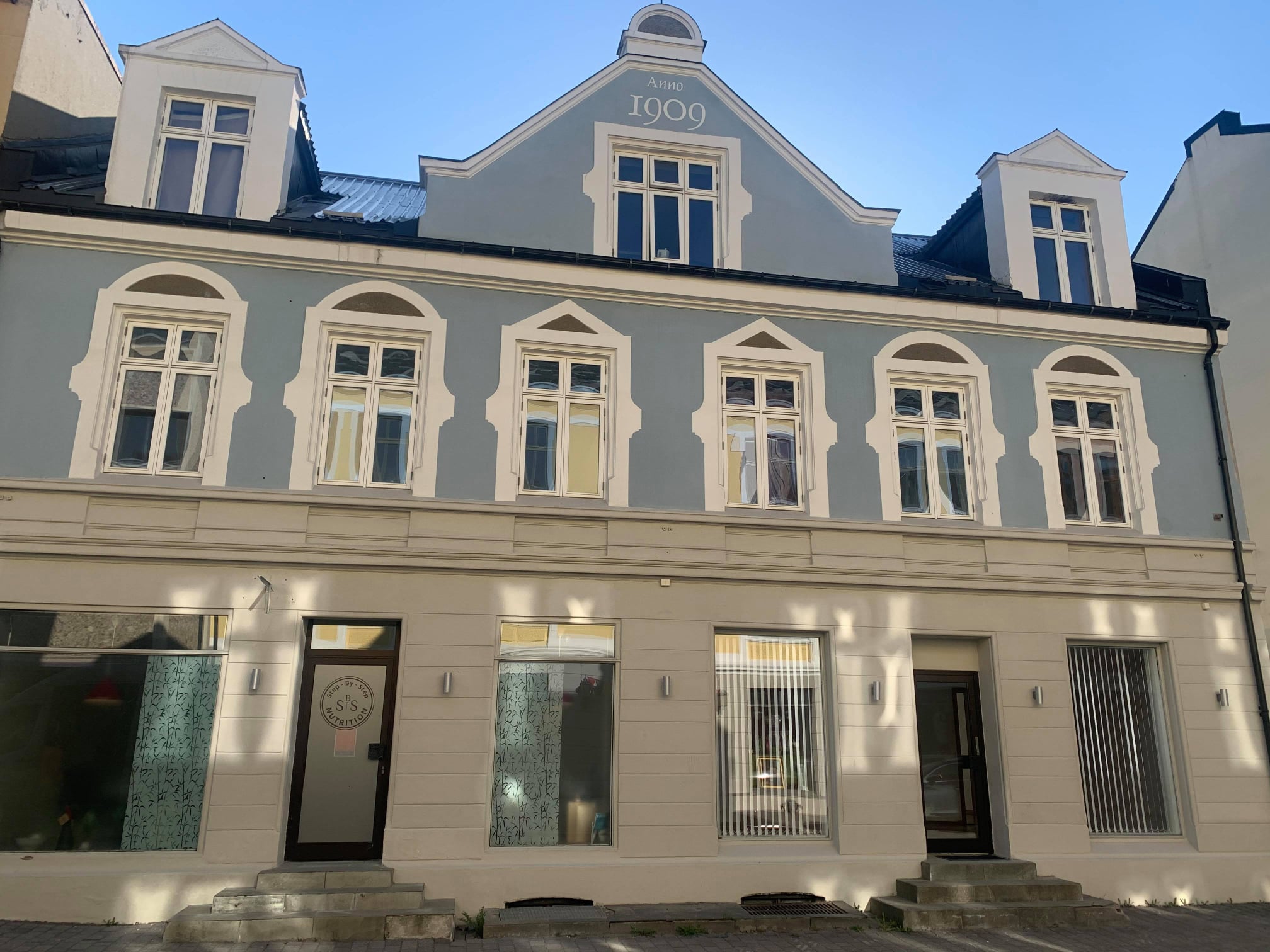 Ta steget til eiendomsinvestor med denne bygården. Leverer allerde avkastning. – bilde 1