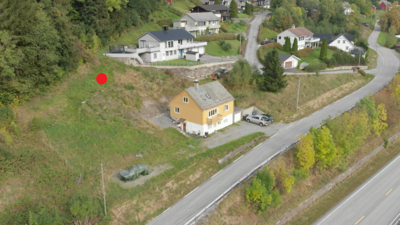 Tomt på Bulken, Voss med Instagramisk utsikt mot fjell og vann – bilde 2
