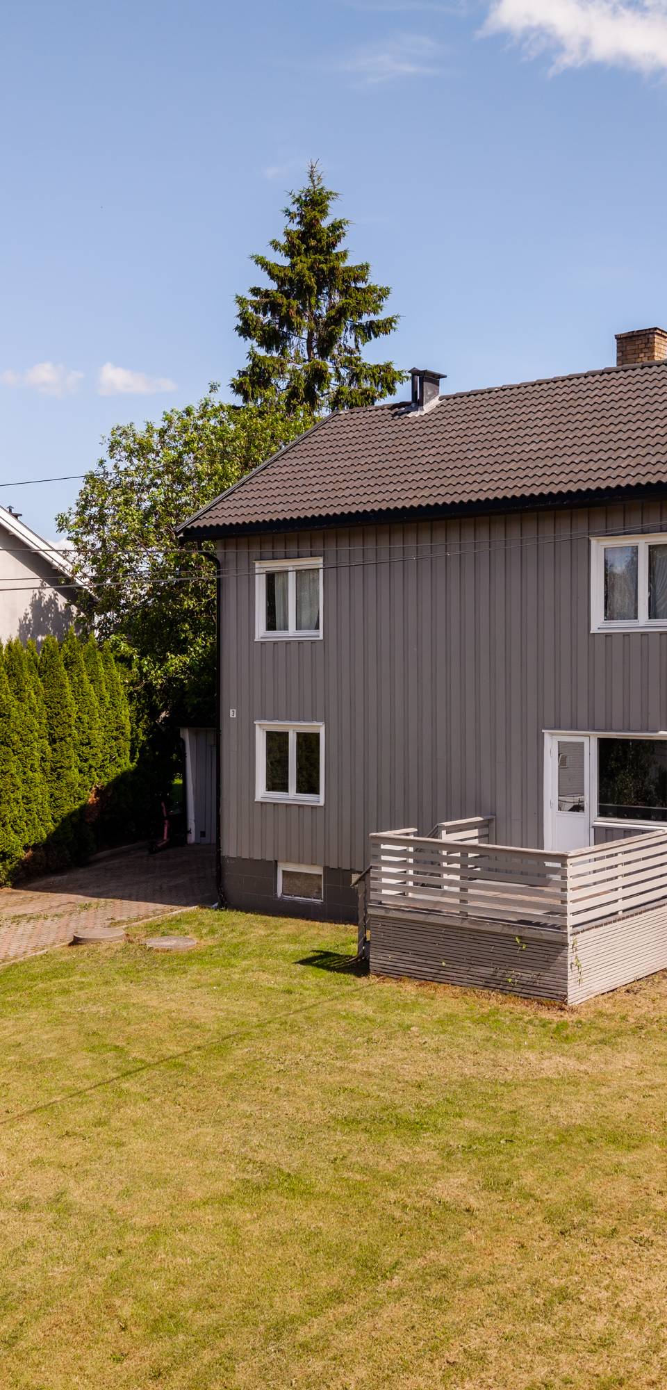Hel tomannsbolig på Høybråten i Oslo – ca. 765 m² tomt og mulig utviklingspotensial – bilde 2
